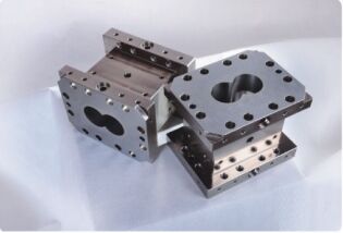 Bon prix Barils de pièces de rechange pour extrudeuse à double vis parallèle HPL40 avec matière première importée en ligne