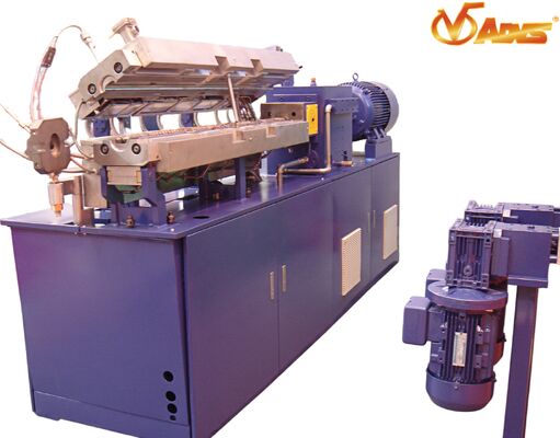 Bon prix Extrudeuse de laboratoire à double vis ADVS 27 mm avec débit de 50 kg/h et options de tension personnalisables pour des performances élevées en ligne