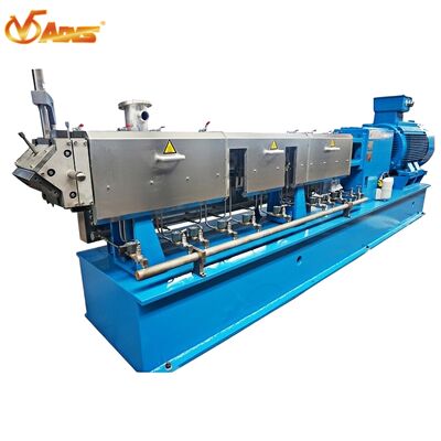 Bon prix Extrudeuse à double vis de composition certifiée ISO9001 avec système de contrôle automatique et alimentation multiple pour la granulation en ligne