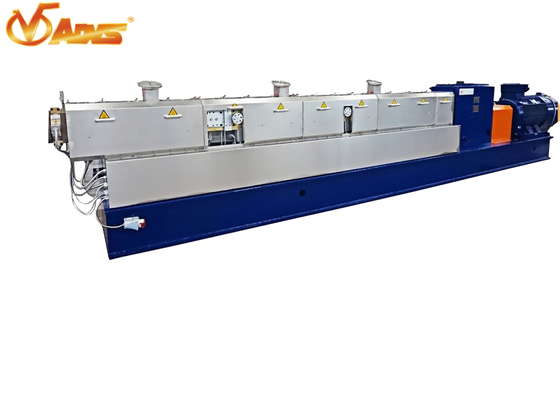 Bon prix Extrudeuse à double vis parallèle de 58 mm à rapport de 40 L D Extrudeuse de composition industrielle en ligne