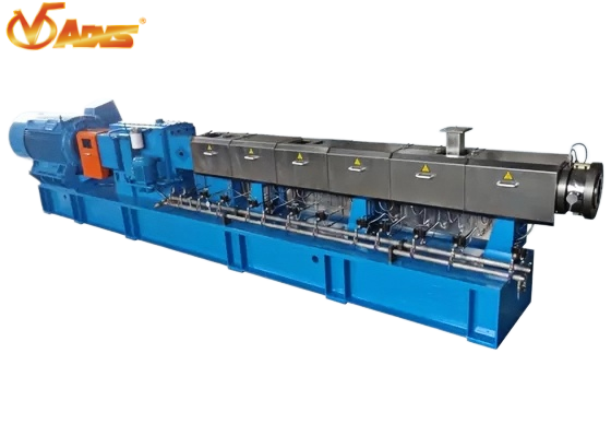 Bon prix Recyclage des matières plastiques Extrudeuse à double vis PC Granulateur 3300 kg par heure Équipement de mélange de polymères en ligne